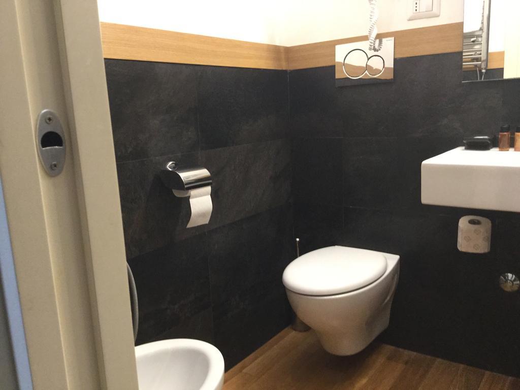 Rhome Terminal Guest House Рим Екстериор снимка