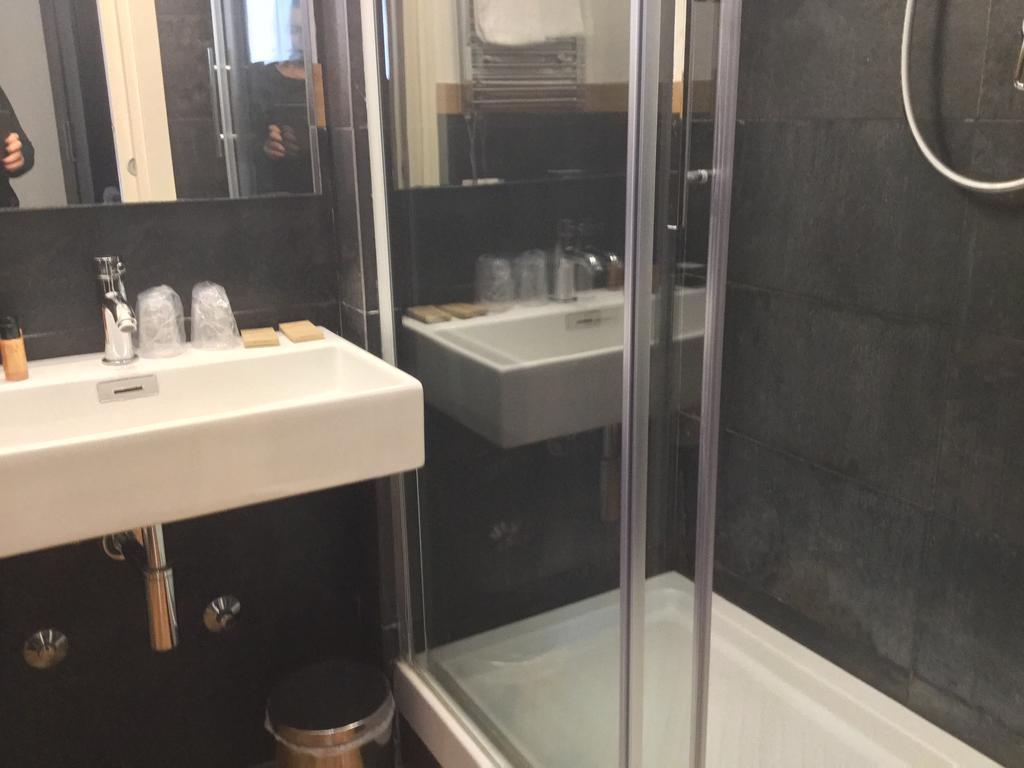 Rhome Terminal Guest House Рим Екстериор снимка
