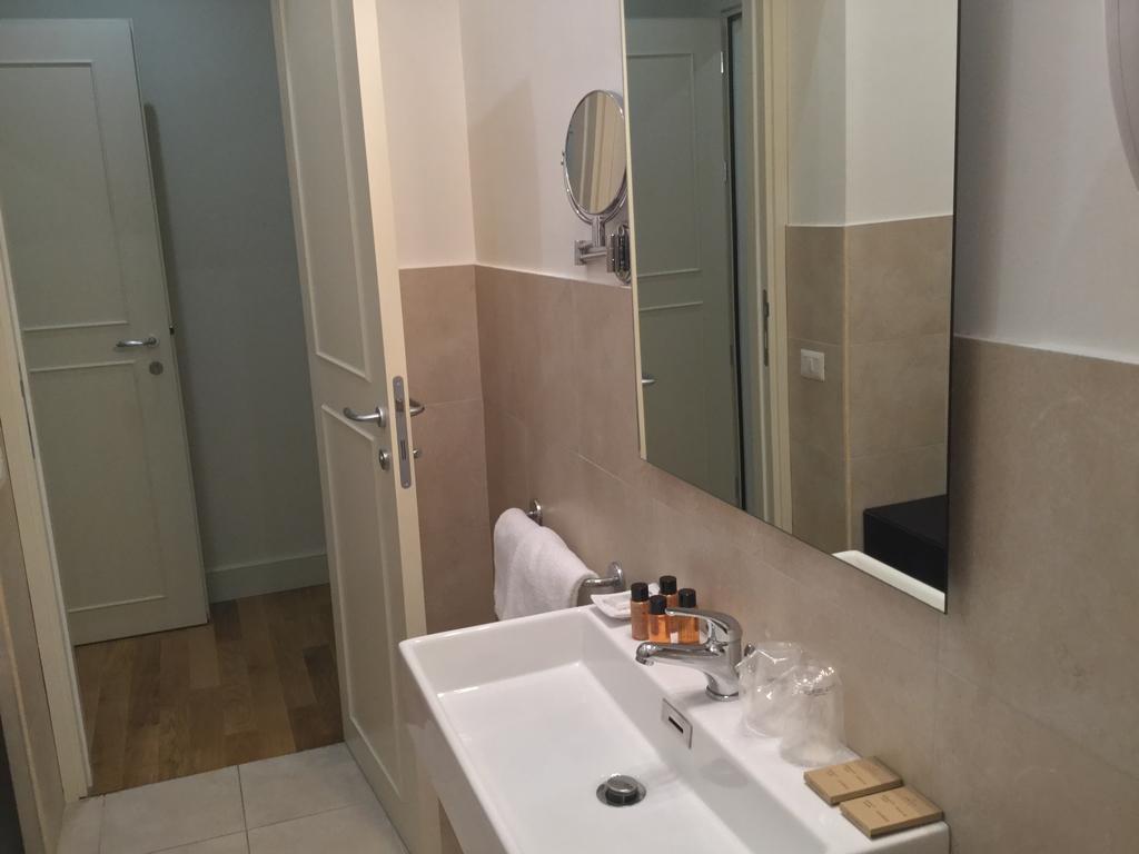 Rhome Terminal Guest House Рим Екстериор снимка