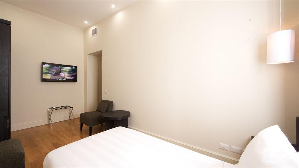 Rhome Terminal Guest House Рим Екстериор снимка