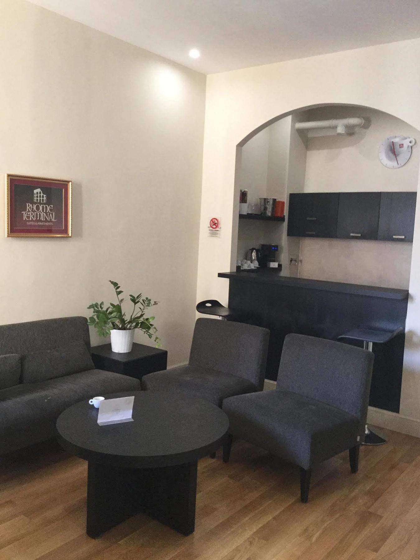 Rhome Terminal Guest House Рим Екстериор снимка