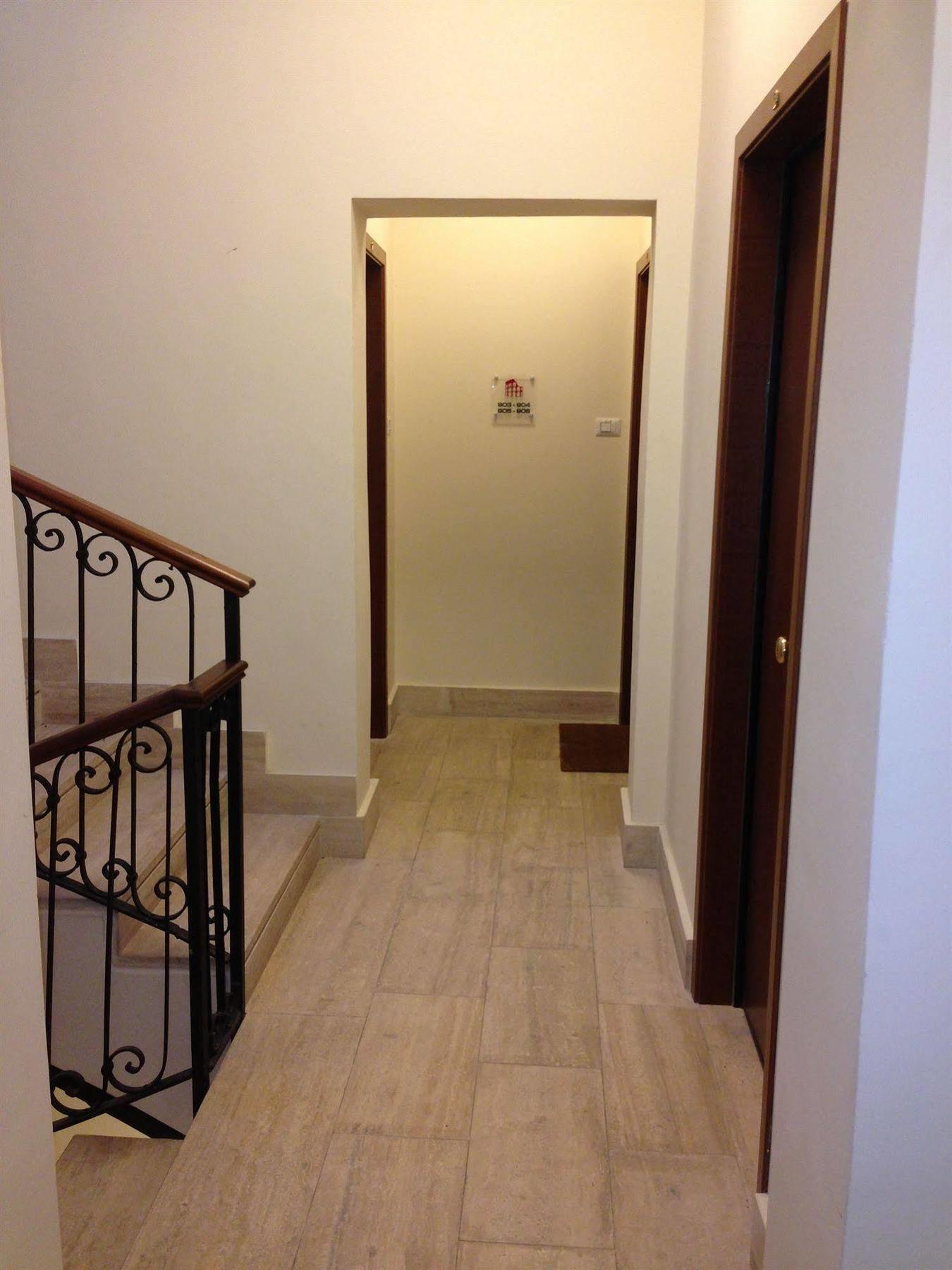 Rhome Terminal Guest House Рим Екстериор снимка